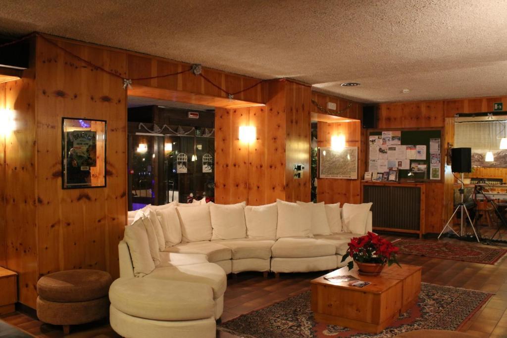 Hotel Nazionale Bormio Eksteriør billede